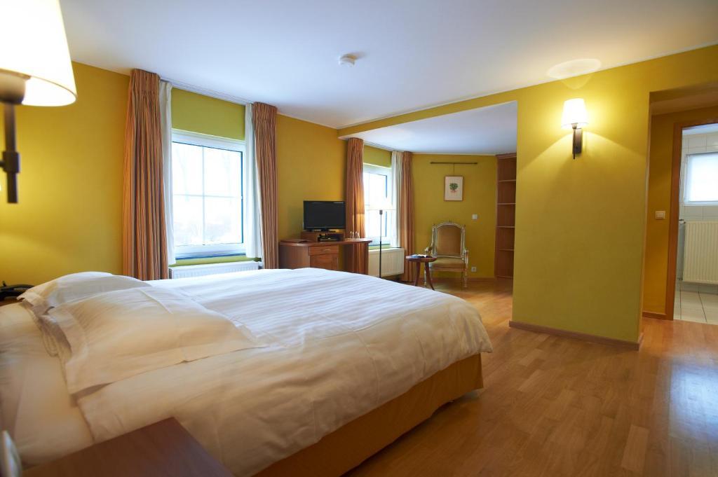 Manoir Kasselslay Hotel Clervaux Room photo