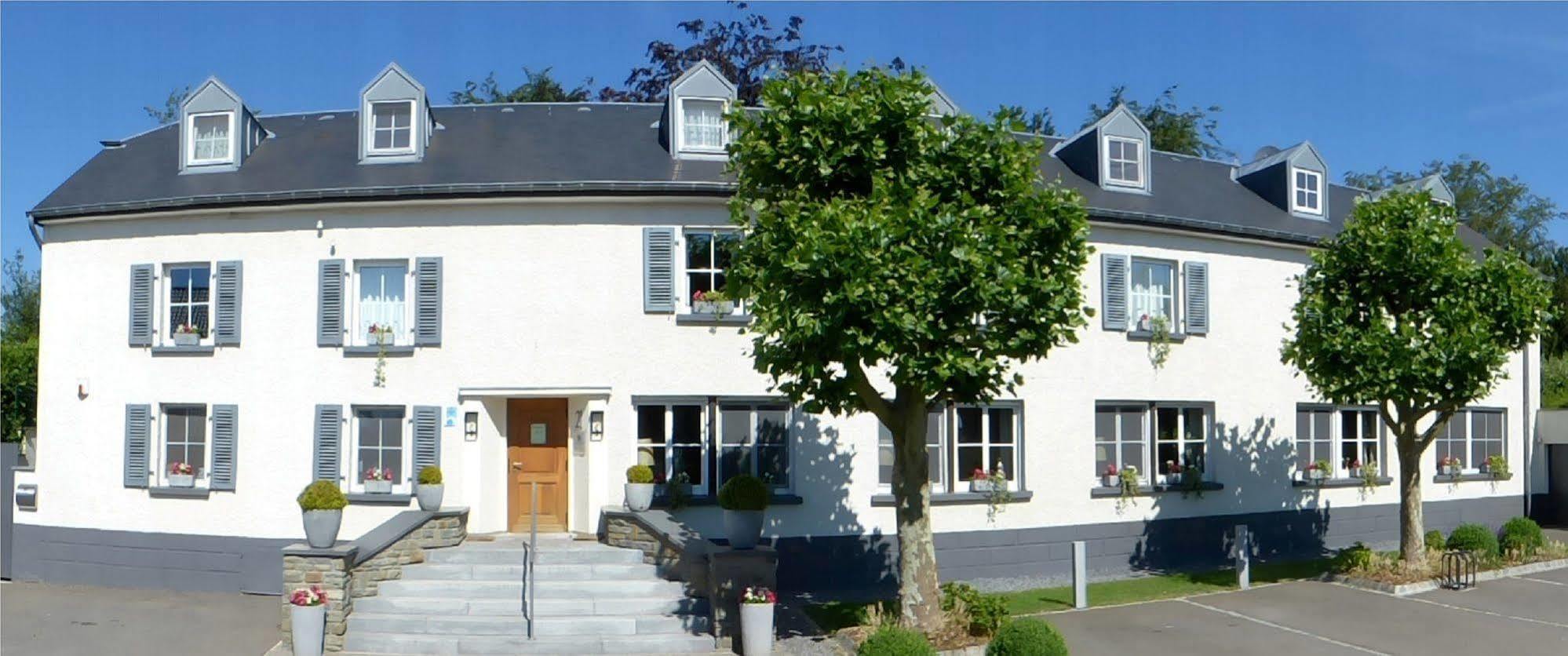 Manoir Kasselslay Hotel Clervaux Exterior photo